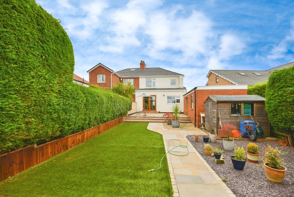 Property photo 1 of 18 Photo