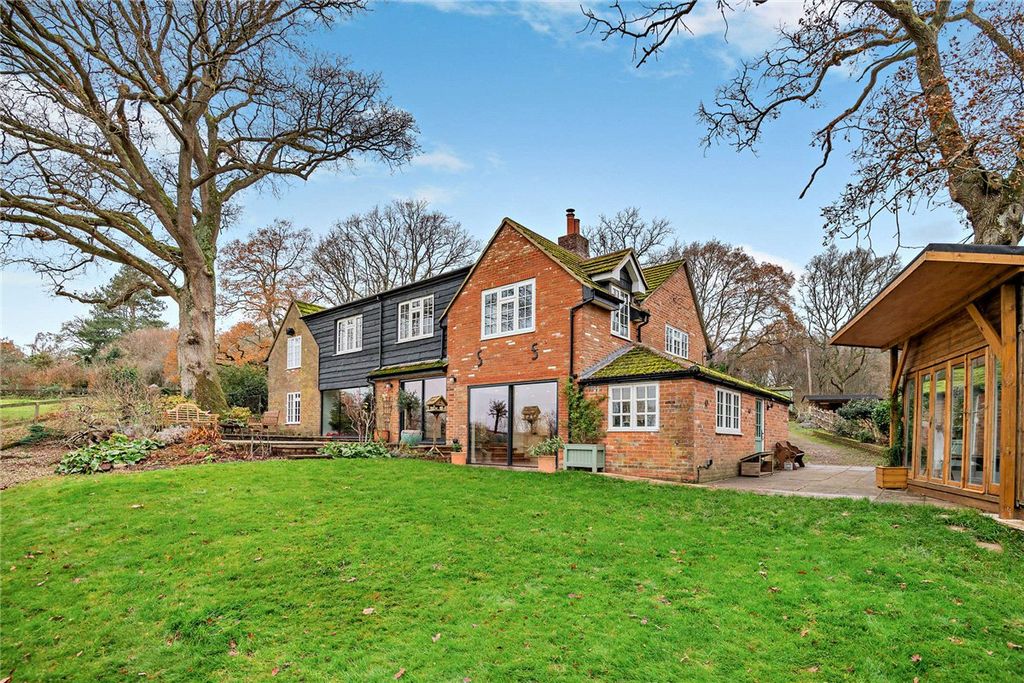 Property photo 1 of 31 Picture No. 13