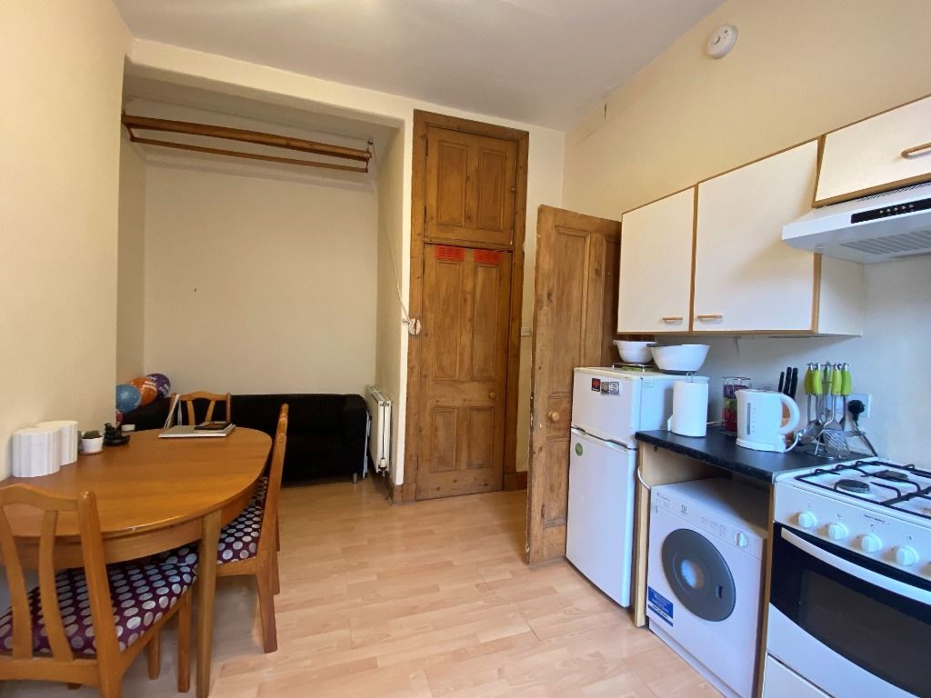 Property photo 3 of 8 Photo 3