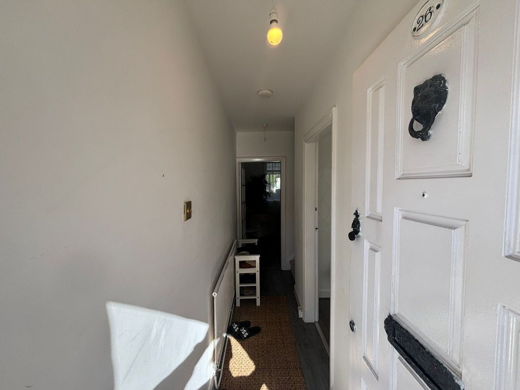 Property photo 2 of 28