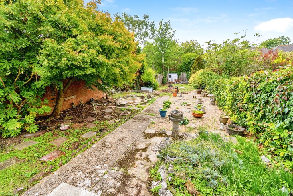 Property photo 2 of 17 Photo