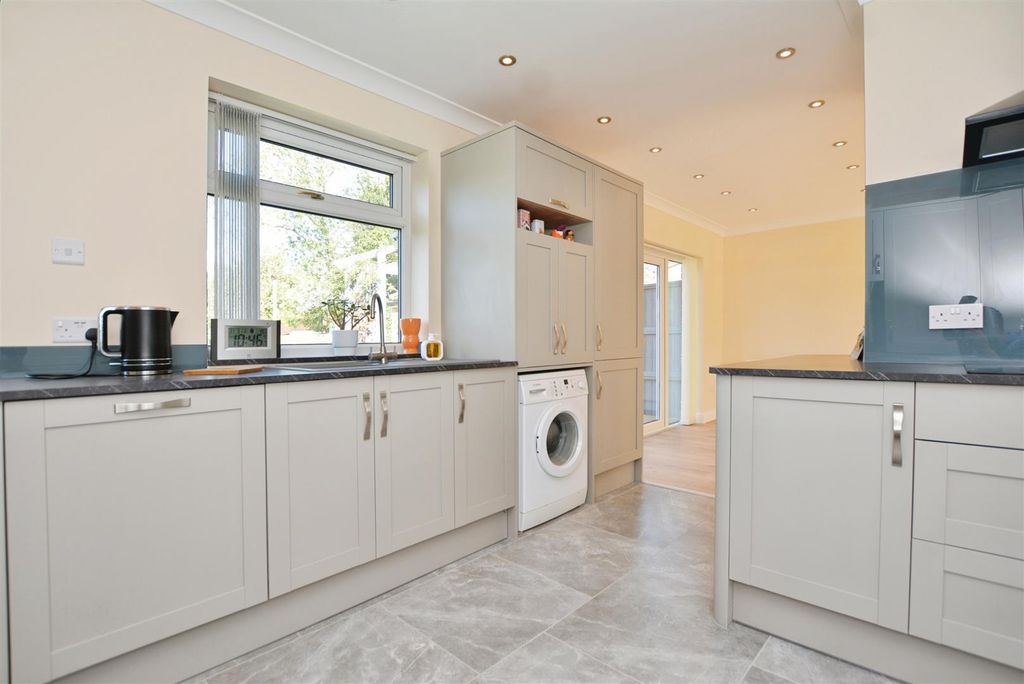 Property photo 2 of 26 Kitchen