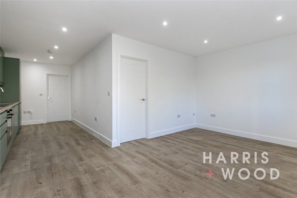 Property photo 3 of 26 3824673