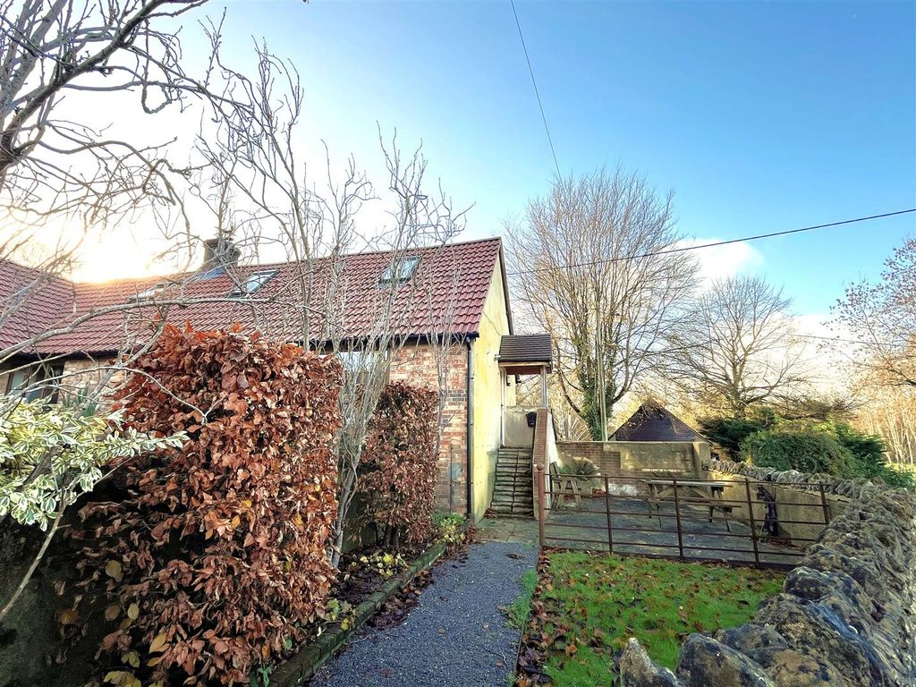 Property photo 2 of 8 Rear Aspect