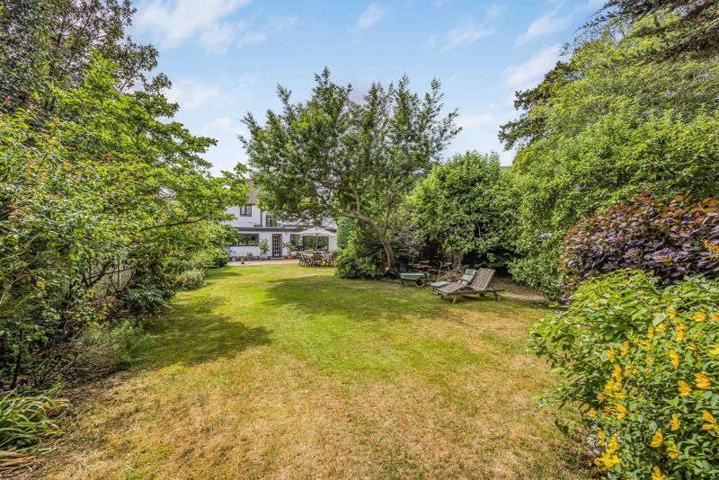Property photo 2 of 33 Photo 8