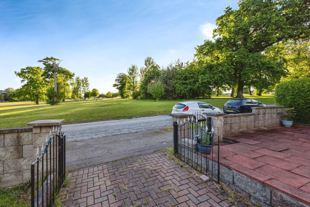 Property photo 3 of 13 Gated Driveway