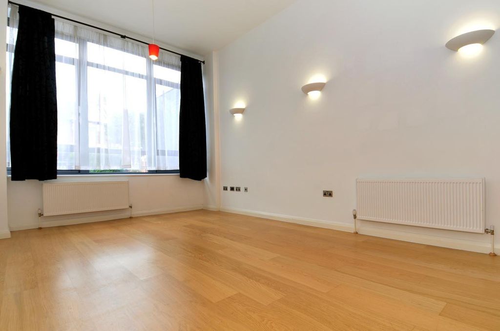 Property photo 3 of 7 Reception Room