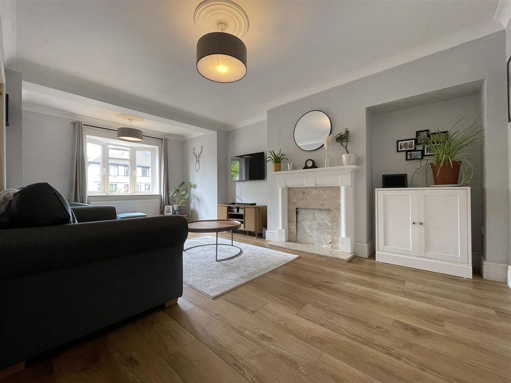 Property photo 2 of 58