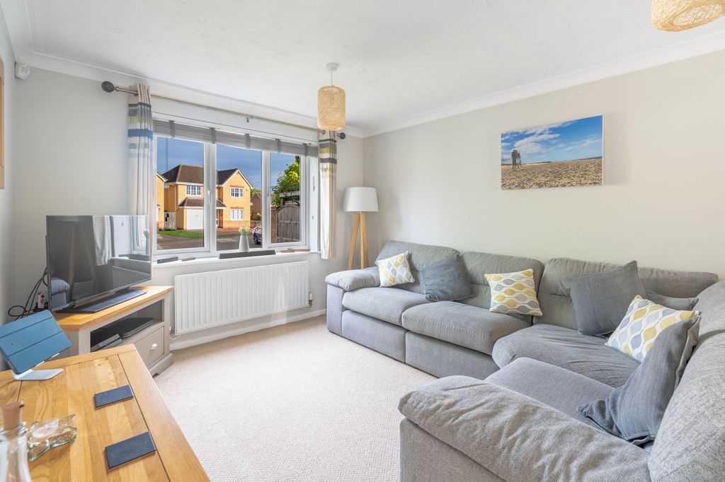 Property photo 2 of 13