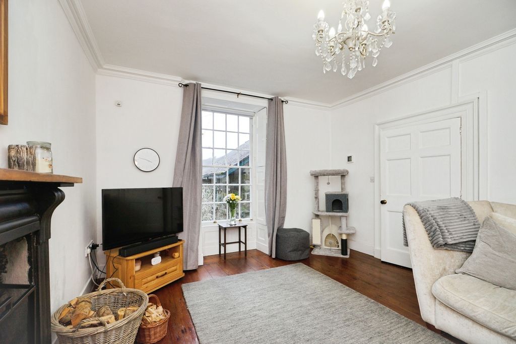 Property photo 2 of 20 Pbox-Img.Jpg