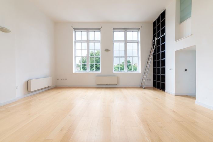 Property photo 2 of 25