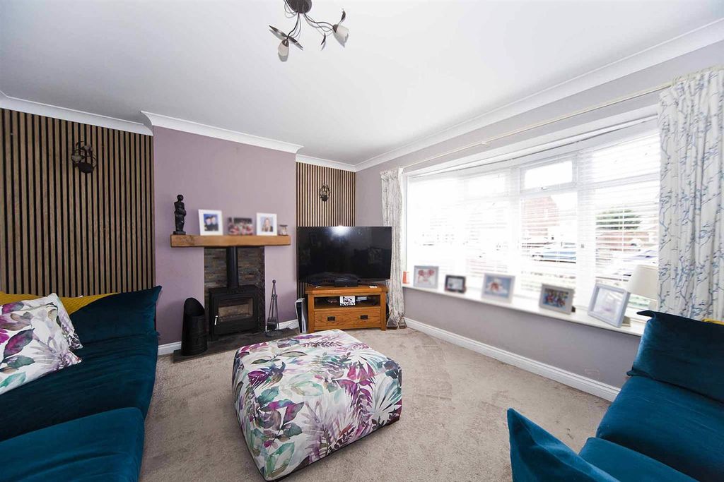 Property photo 2 of 23