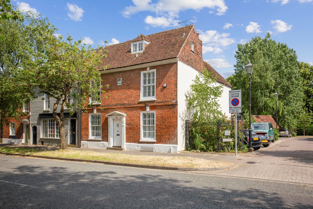 Property photo 1 of 23