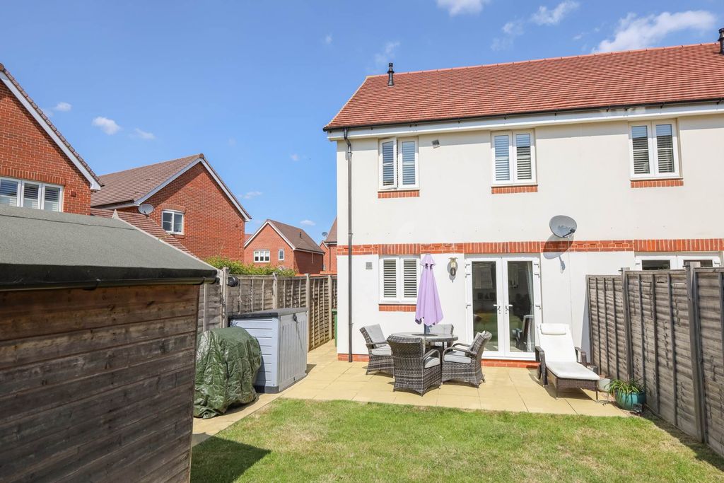 Property photo 2 of 17