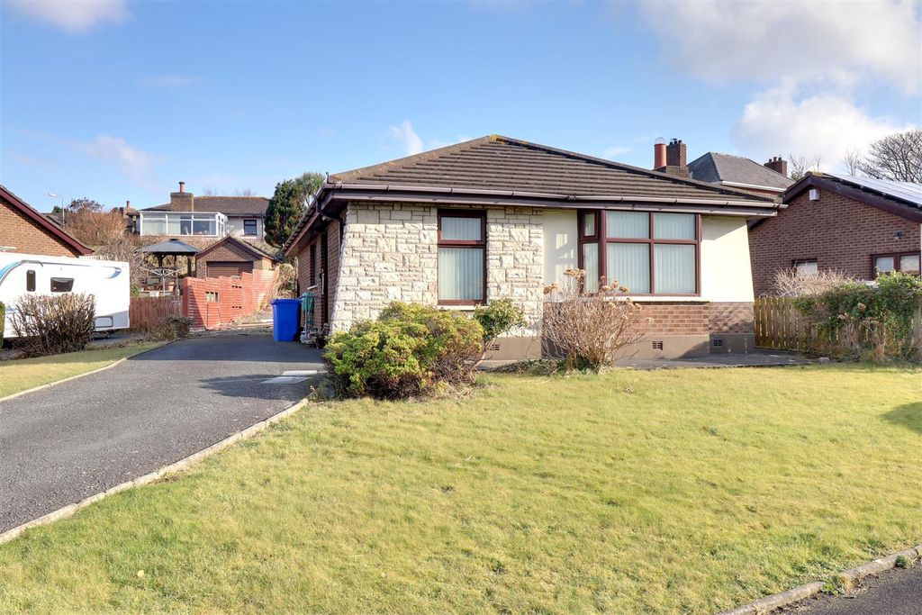 Property photo 1 of 12 Outside