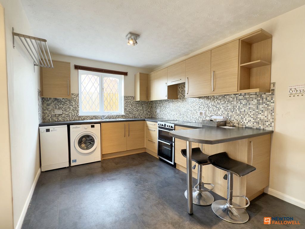 Property photo 3 of 24