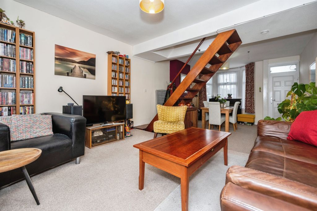 Property photo 3 of 15