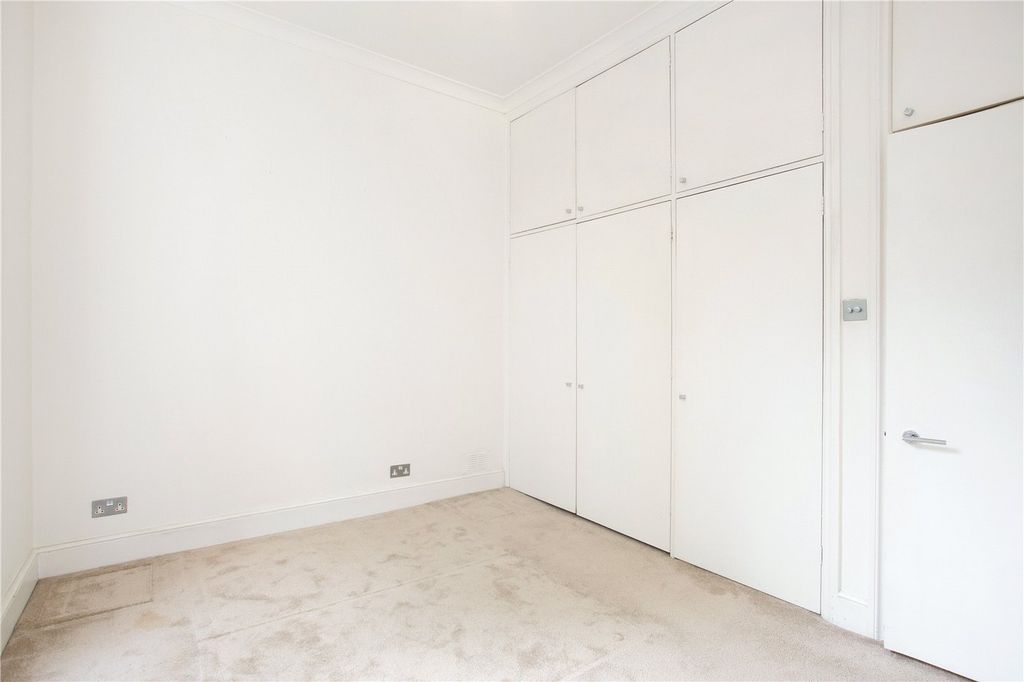 Property photo 3 of 6 Picture No. 06