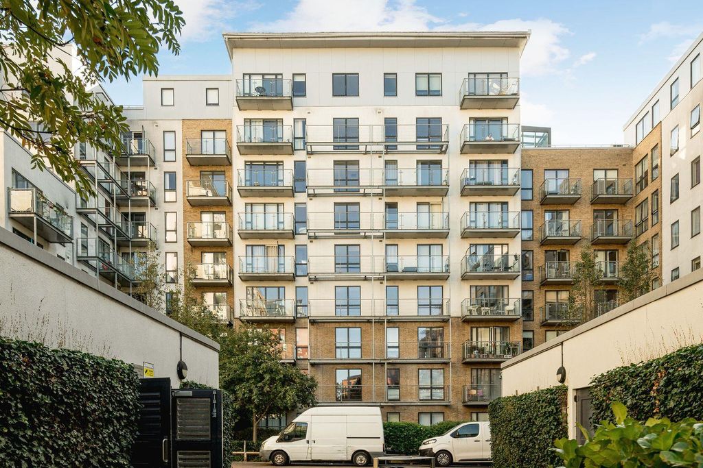 Property photo 1 of 9 Qxw5Nffa.Jpeg