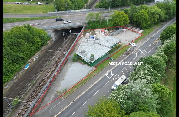 Property photo 1 of 2