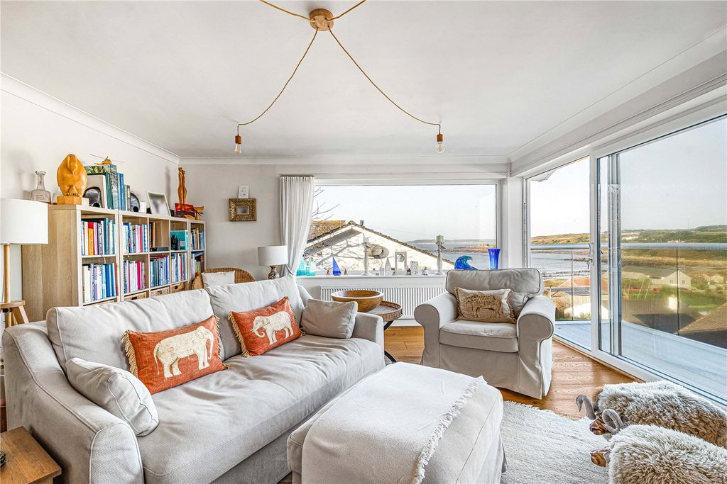 Property photo 3 of 19 Picture No. 21