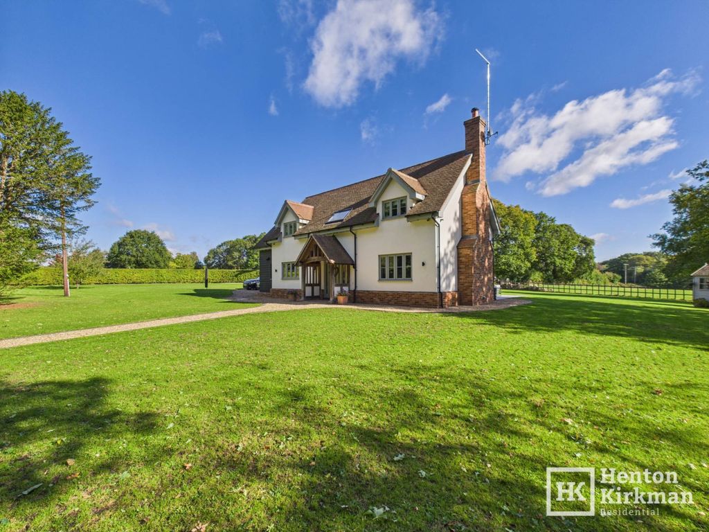 Property photo 2 of 35