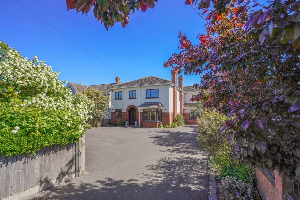 Property photo 1 of 36 Tdf02288