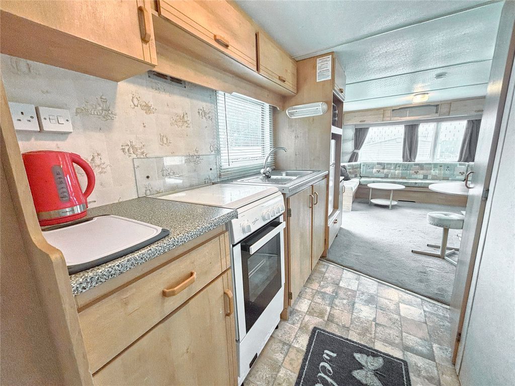Property photo 3 of 8 Picture No. 20