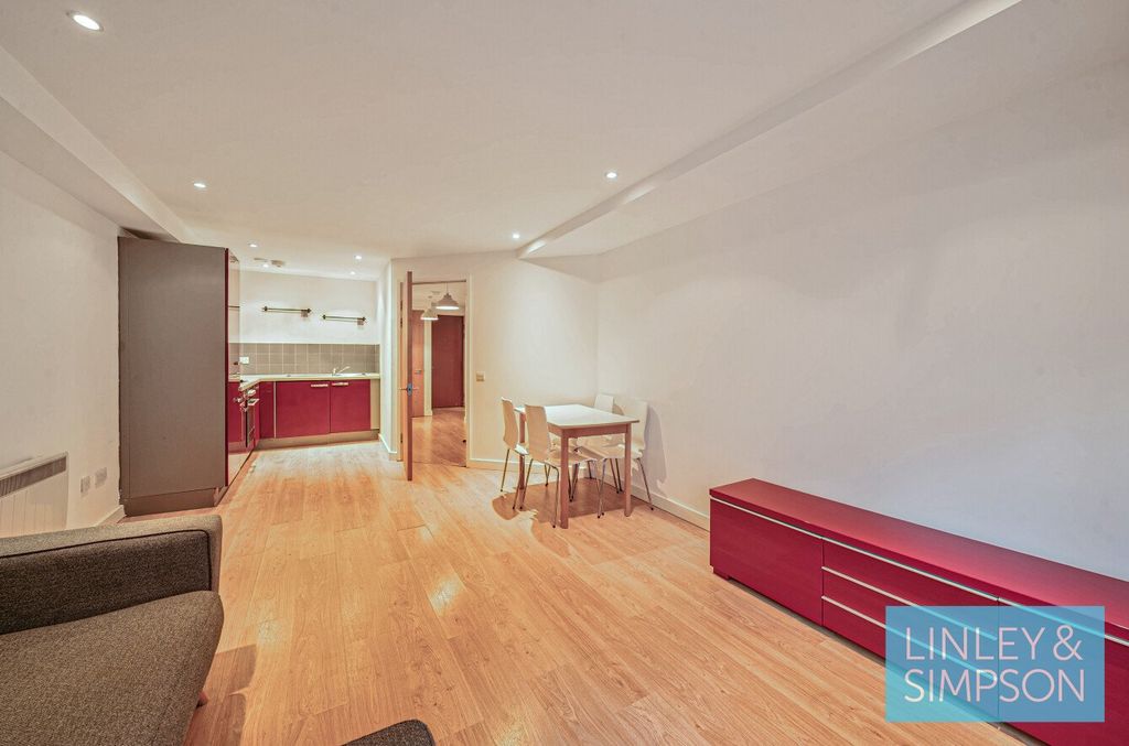 Property photo 2 of 10 Picture No. 12