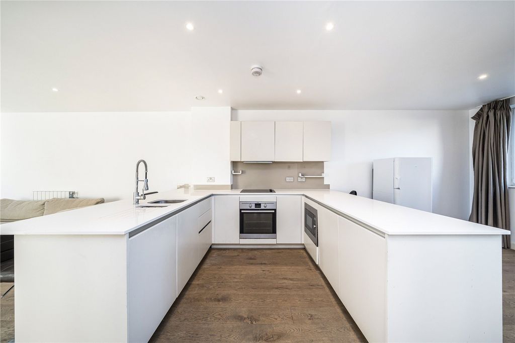 Property photo 3 of 11 Picture No. 23