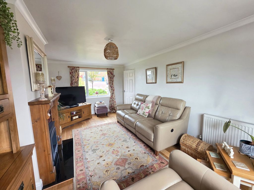 Property photo 3 of 20