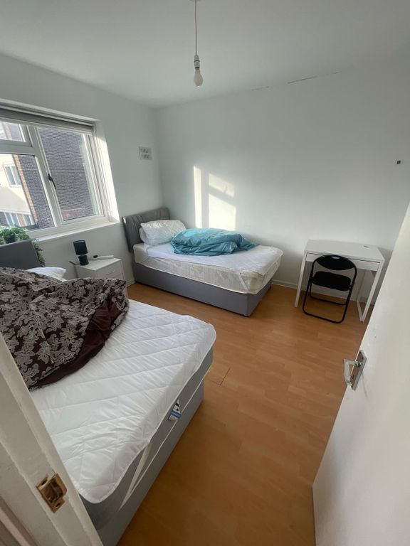 Property photo 3 of 4