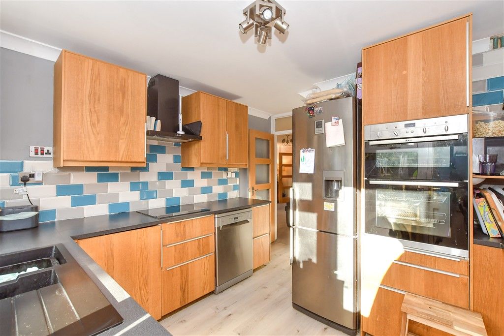 Property photo 3 of 13 Kitchen