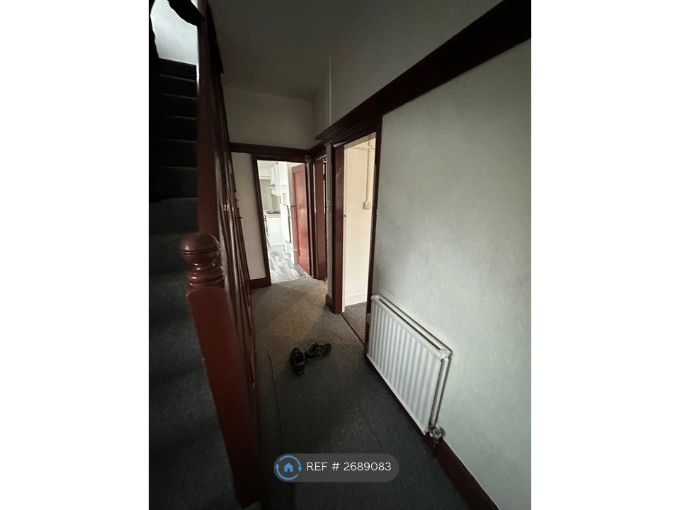 Property photo 3 of 24