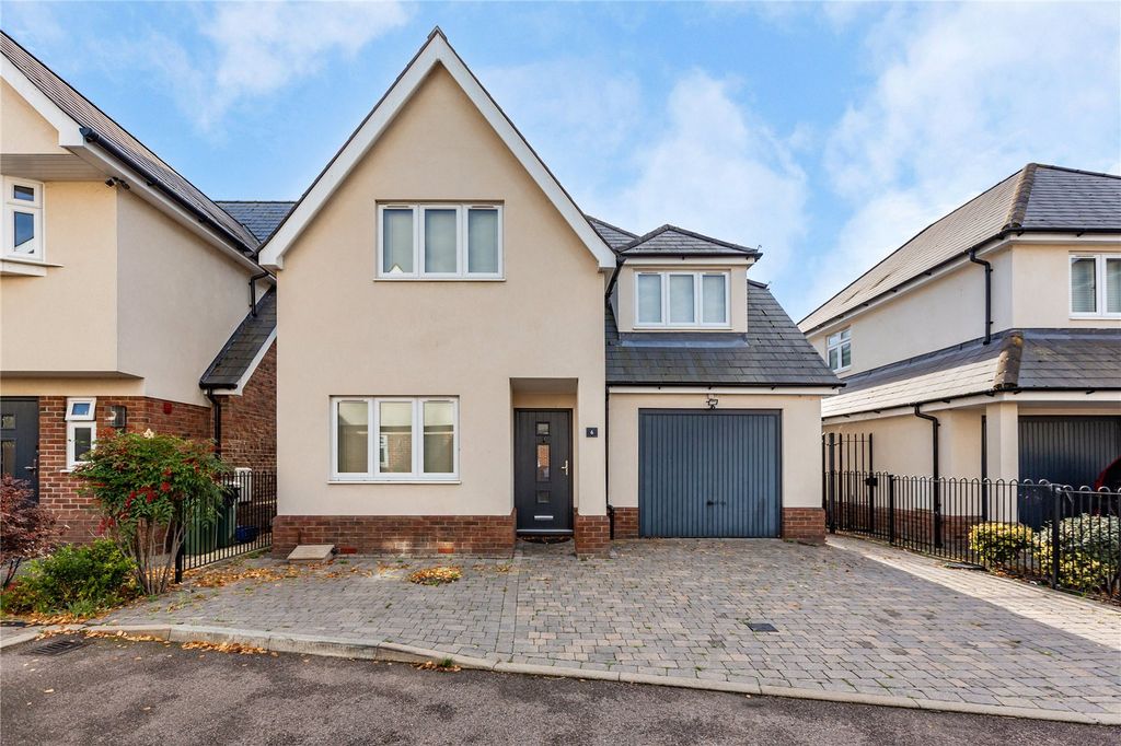 Property photo 1 of 16 Front