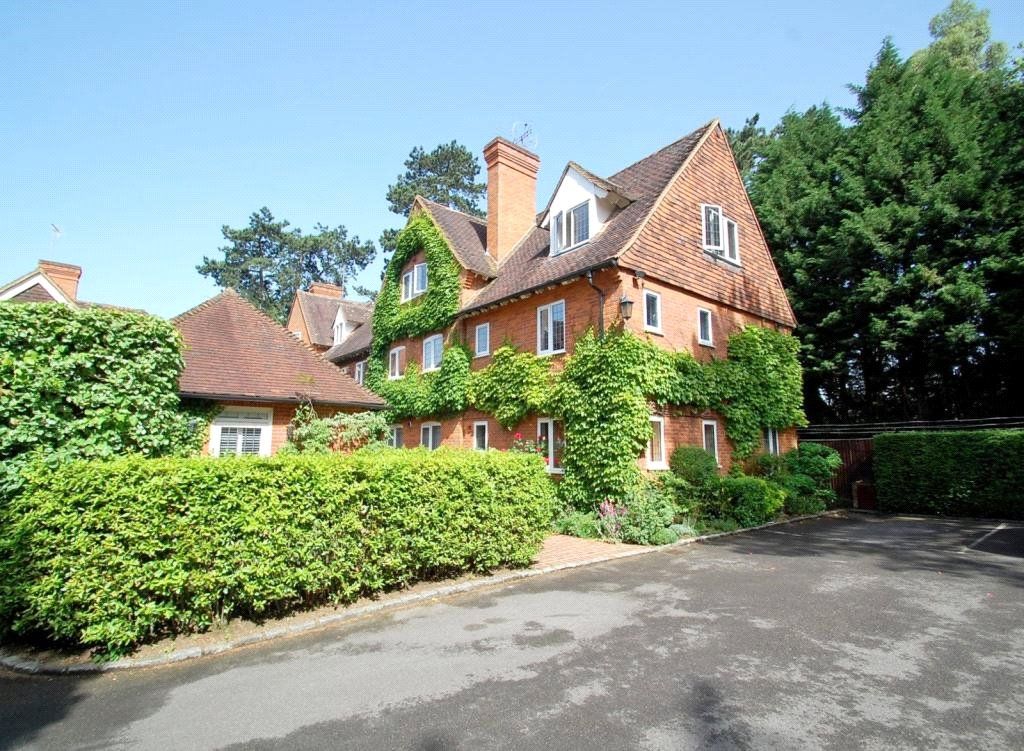 Property photo 2 of 12 Exterior