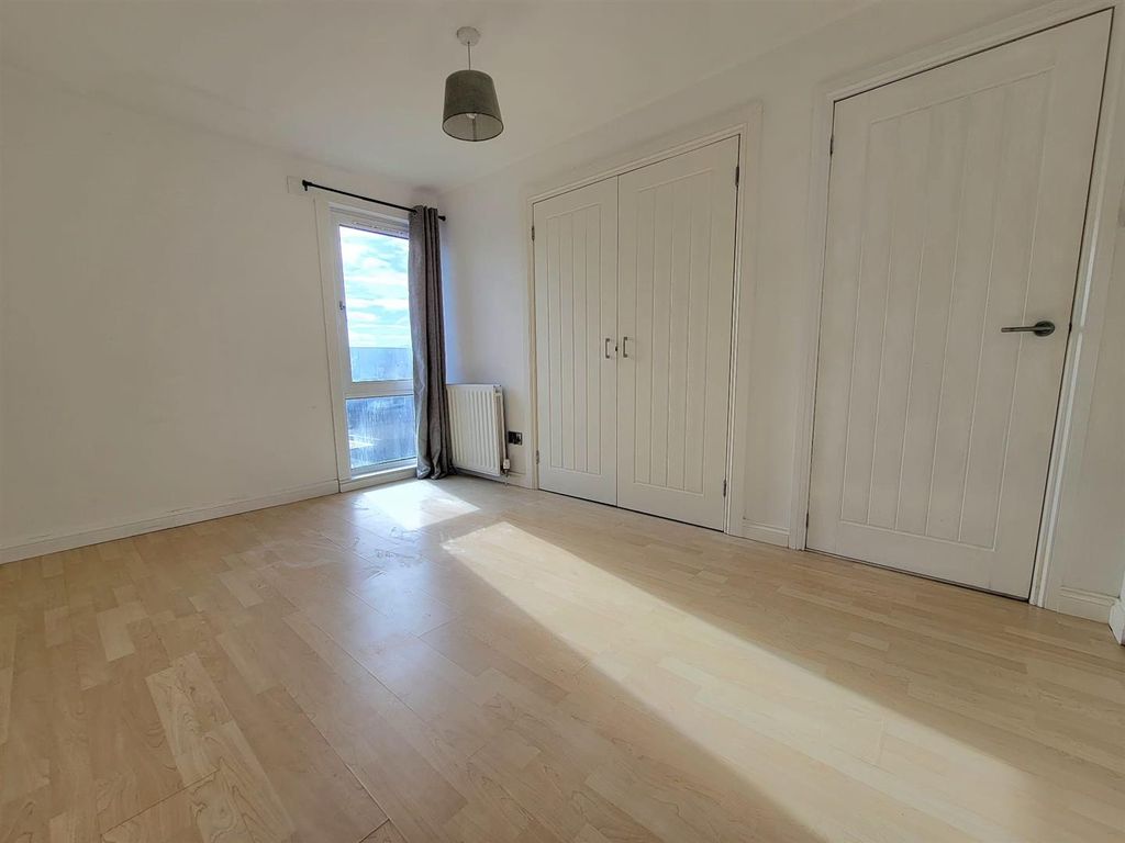 Additional image 11 of 3 bed end terrace house to rentCraigievar Drive, Glenrothes KY7