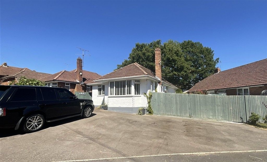 Property photo 1 of 8 Front