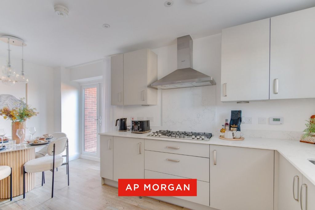 Property photo 3 of 24 Picture No. 31