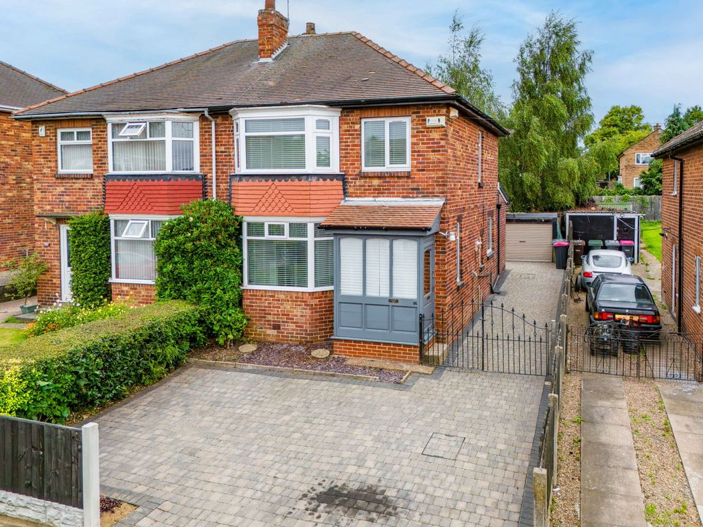 Property photo 1 of 33