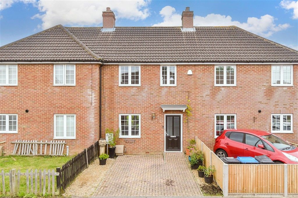 Property photo 3 of 14 External Front Web..