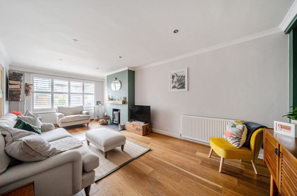 Property photo 2 of 25 1472394-6-6A33Ff2...
