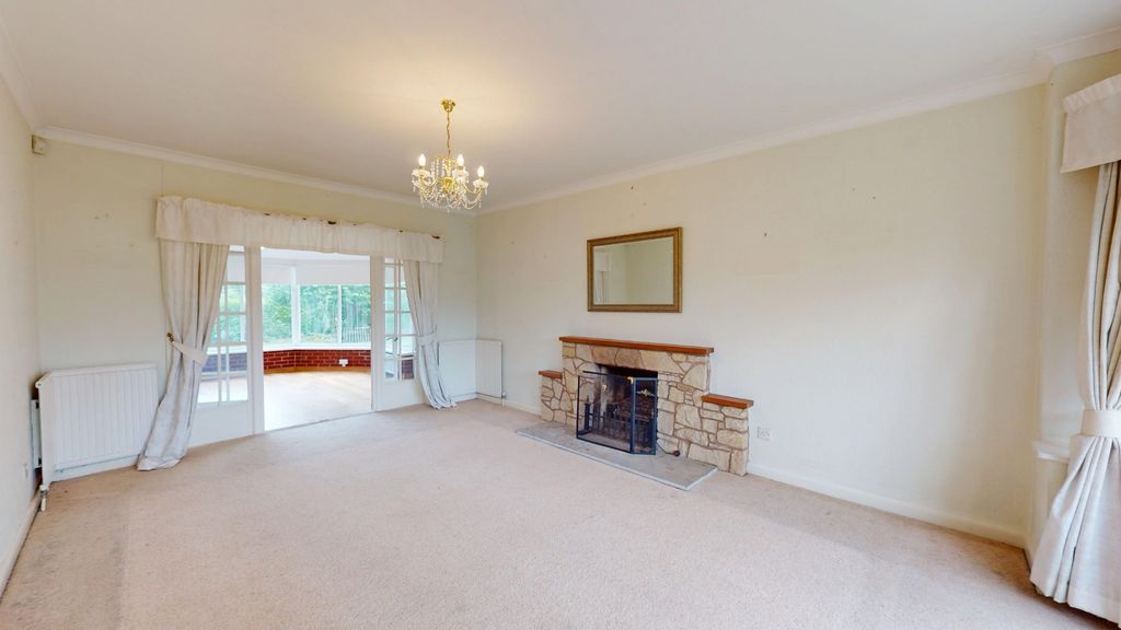 Property photo 3 of 38 4216374
