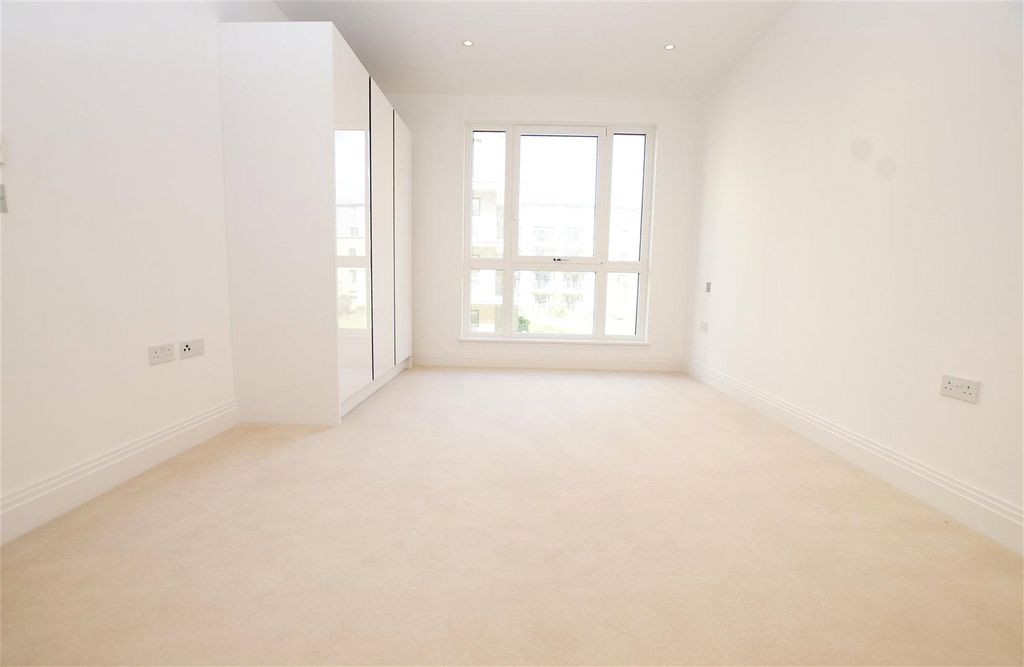 Property photo 3 of 6 Picture No. 08