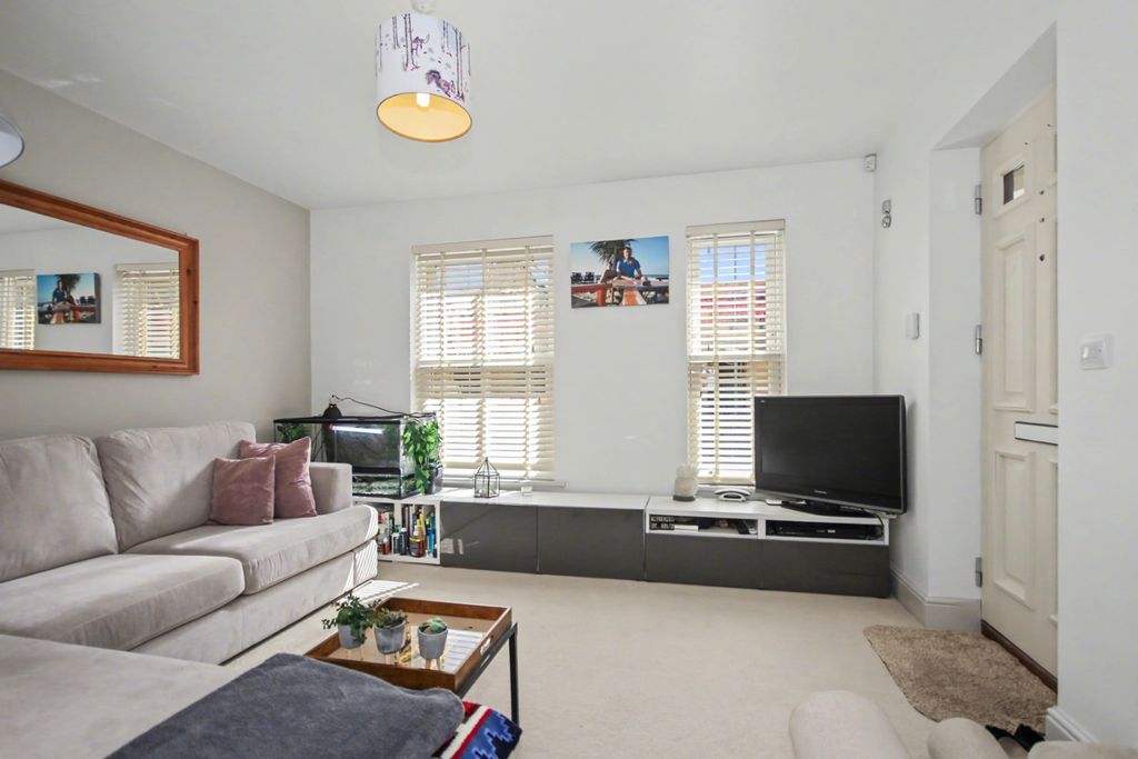 Property photo 3 of 13