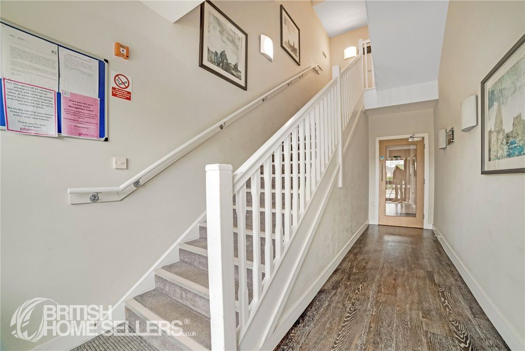 Property photo 2 of 15 Picture No. 06