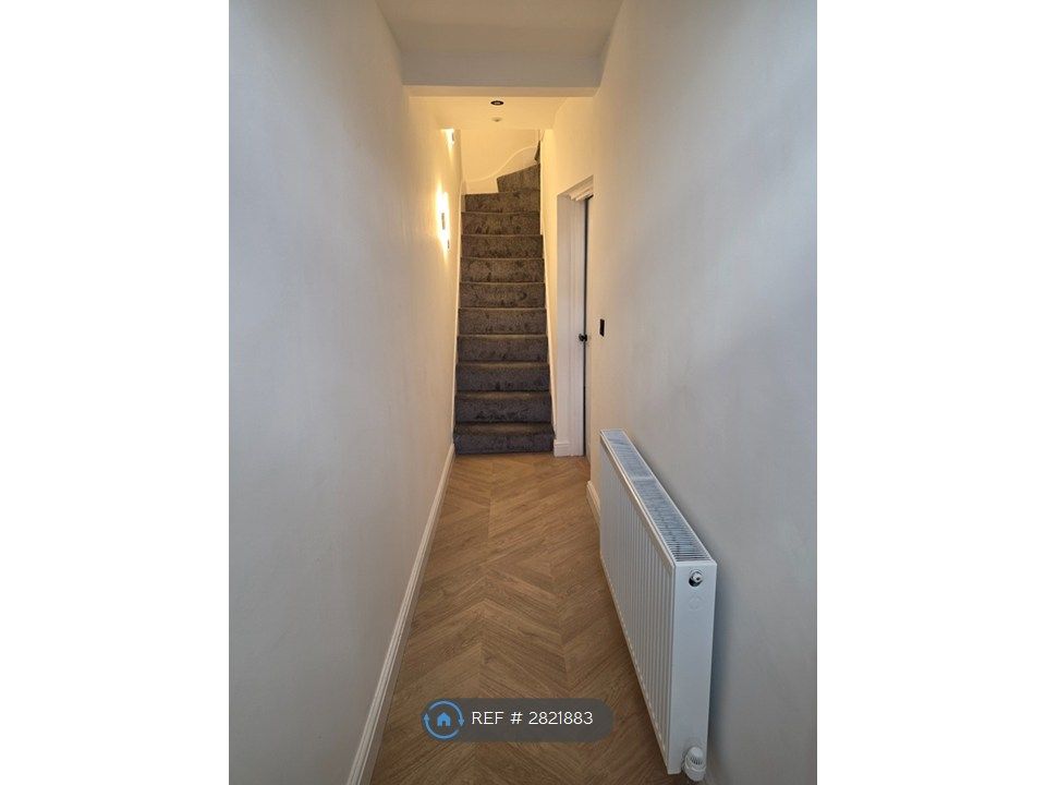 Property photo 3 of 27