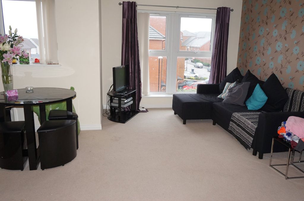 Property photo 2 of 7