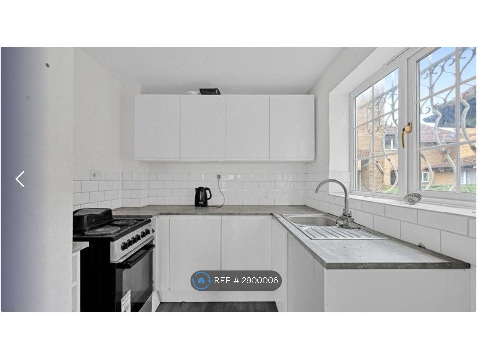 Property photo 1 of 2