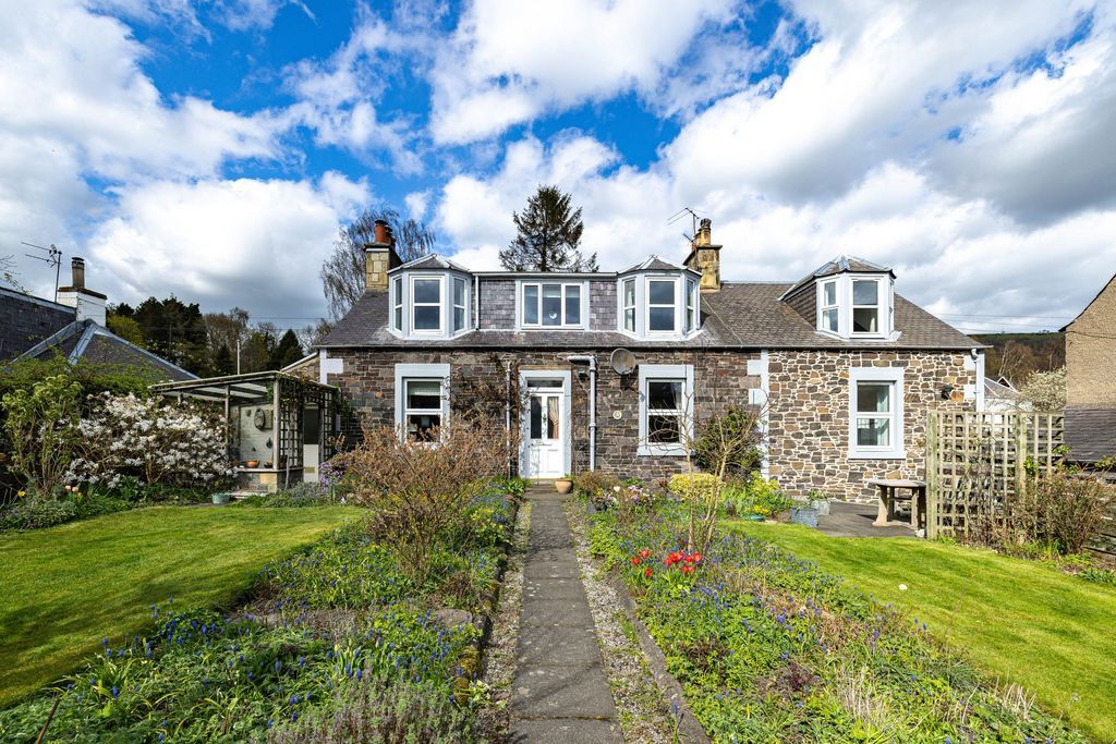 Property photo 1 of 34 Willow Cottage, Gattonside